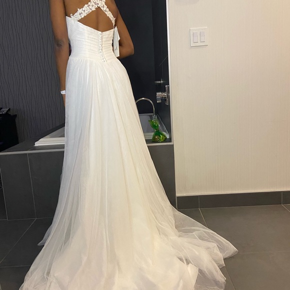 Alfred Angelo Ivory Bridal Gown - Picture 5 of 9